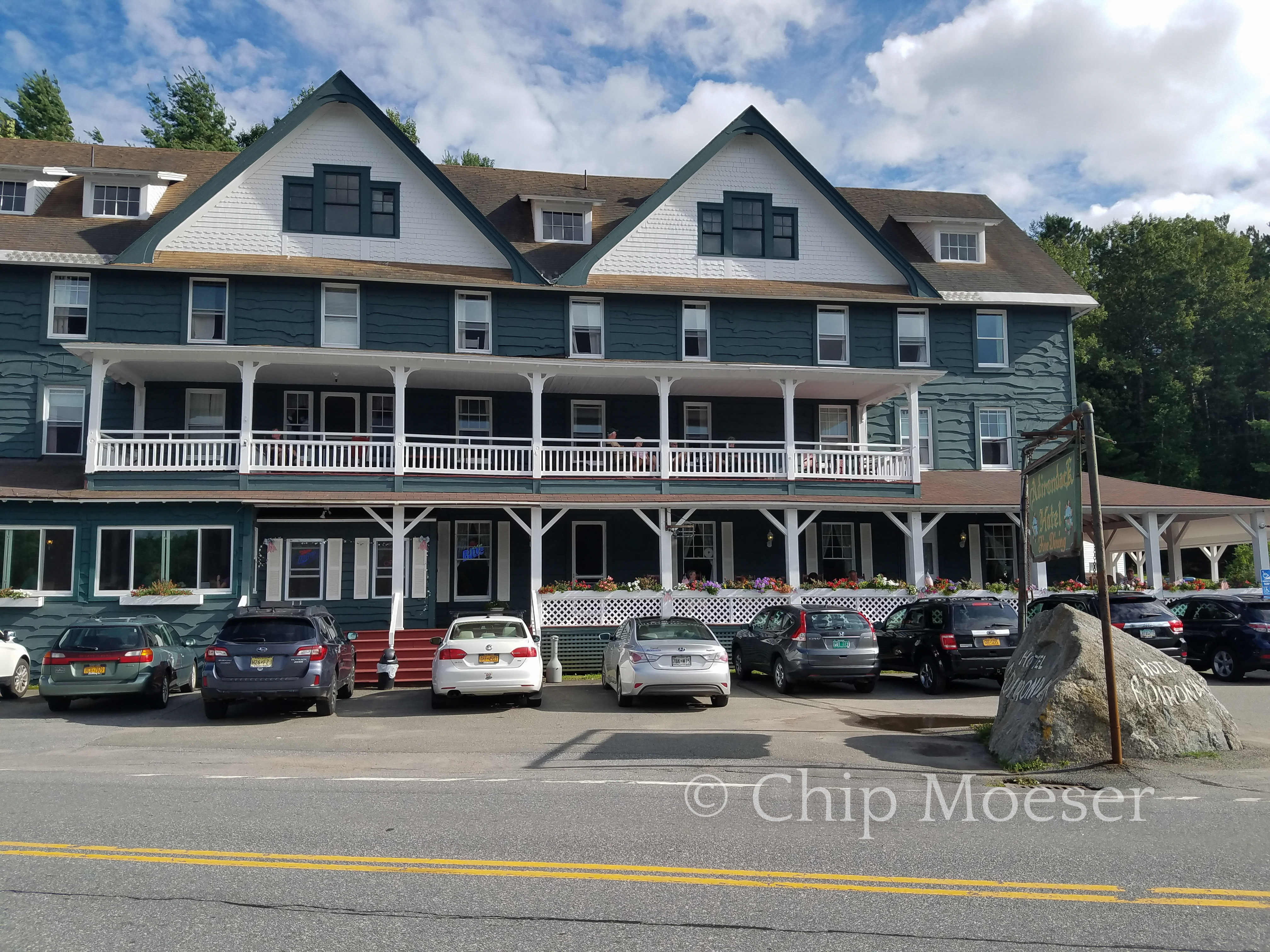 Adirondack Hotel